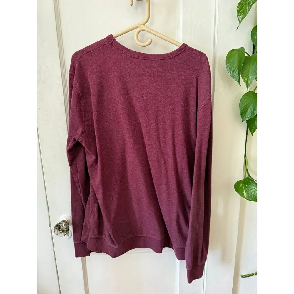 H&M divided men’s size large maroon sweater